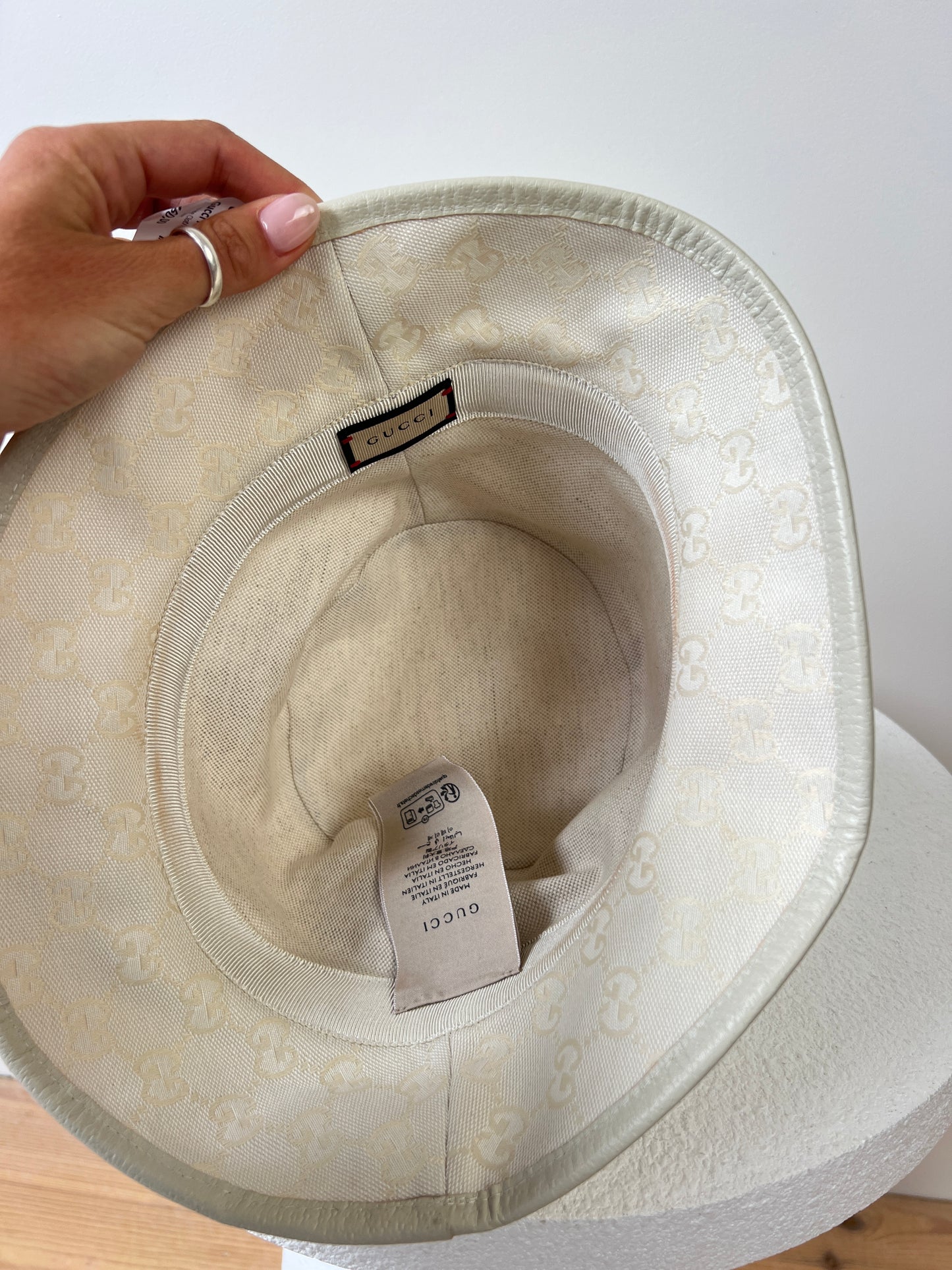 Gucci Hat Accessories