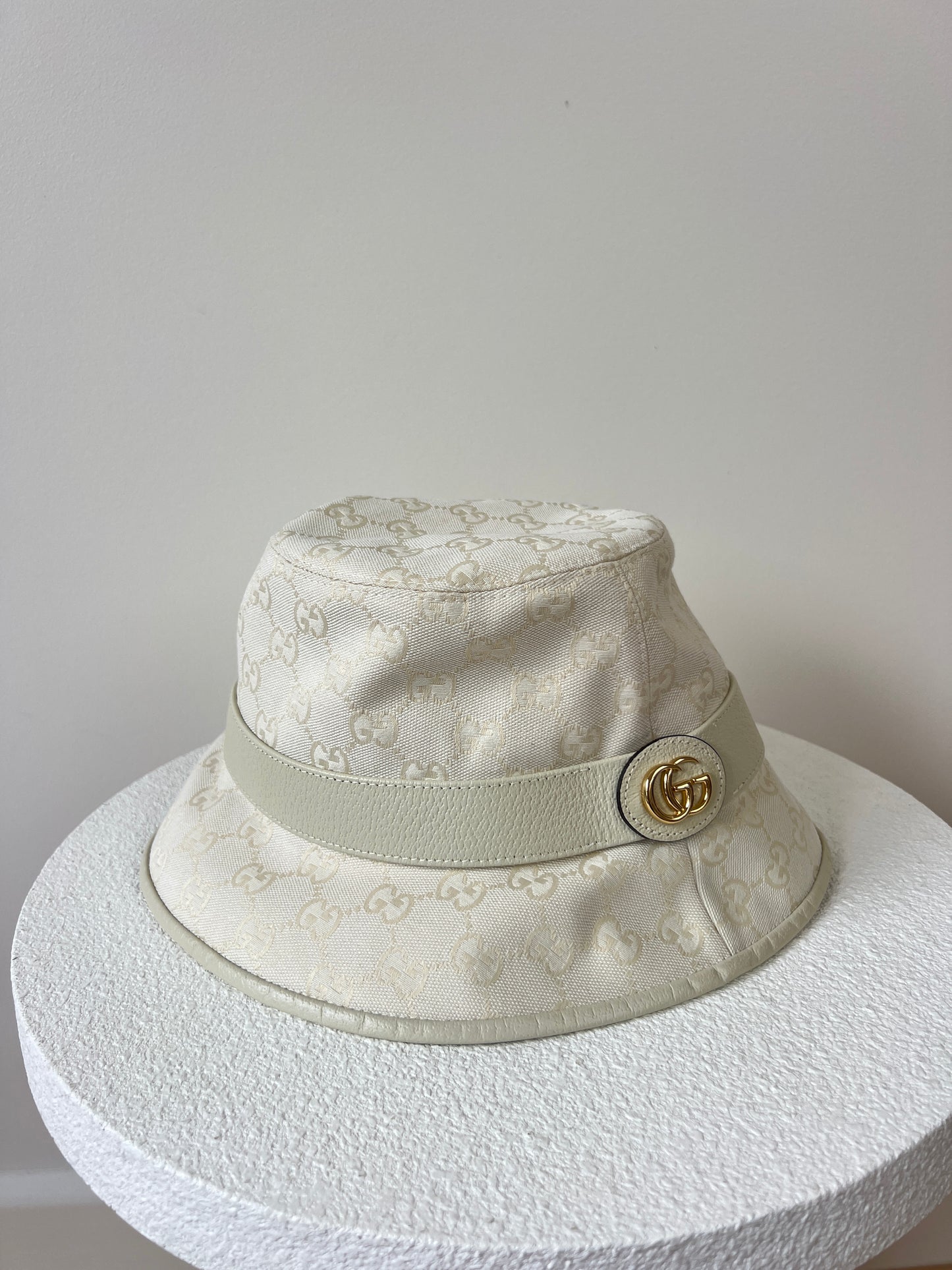 Gucci Hat Accessories