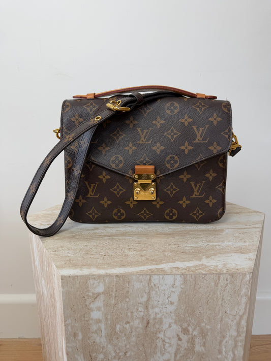 Louis Vuitton Pochette Metis Monogram