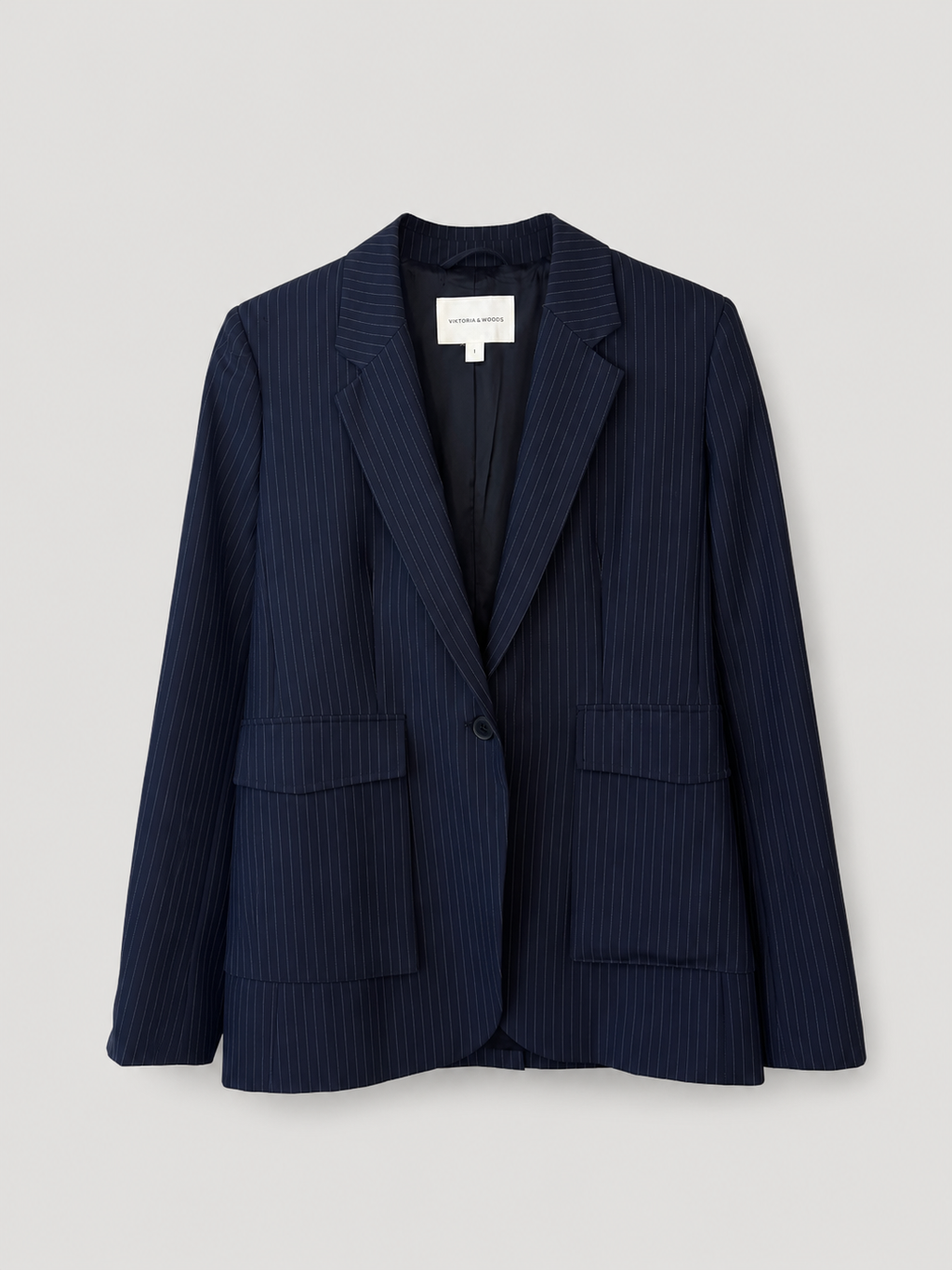 Viktoria & Woods Suit