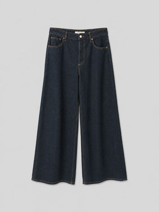 Camilla & Marc Jeans