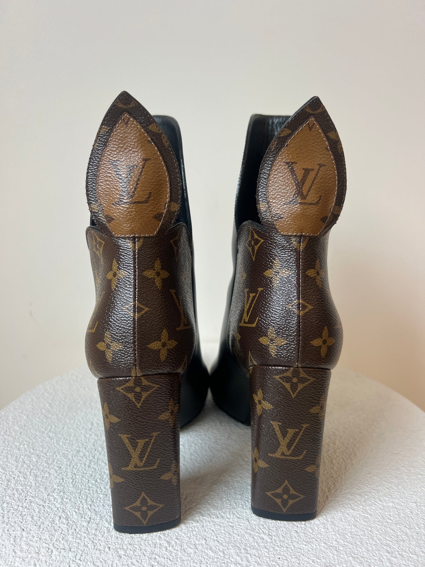 Louis Vuitton Accessories