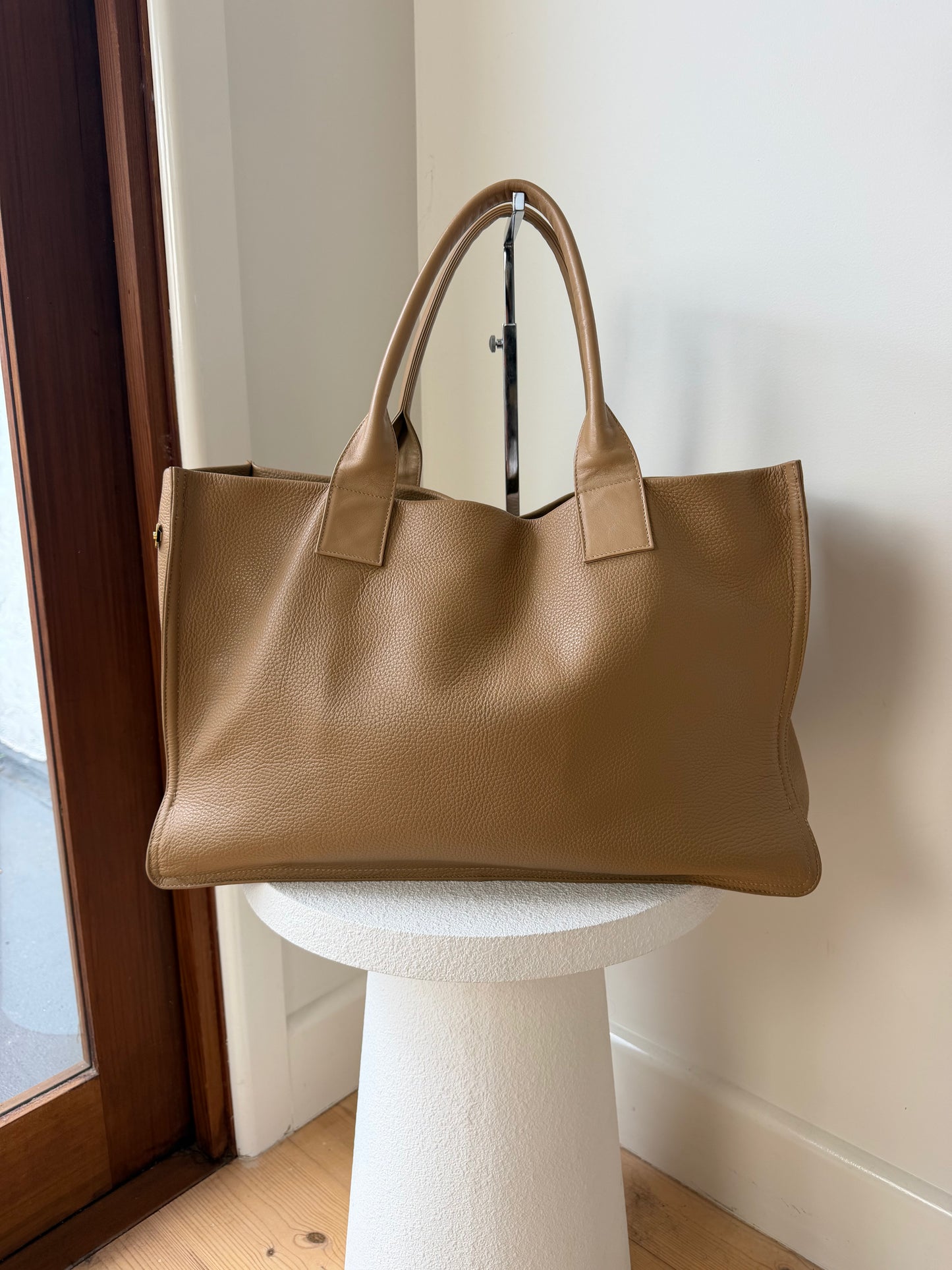 A - Esque Accessories
