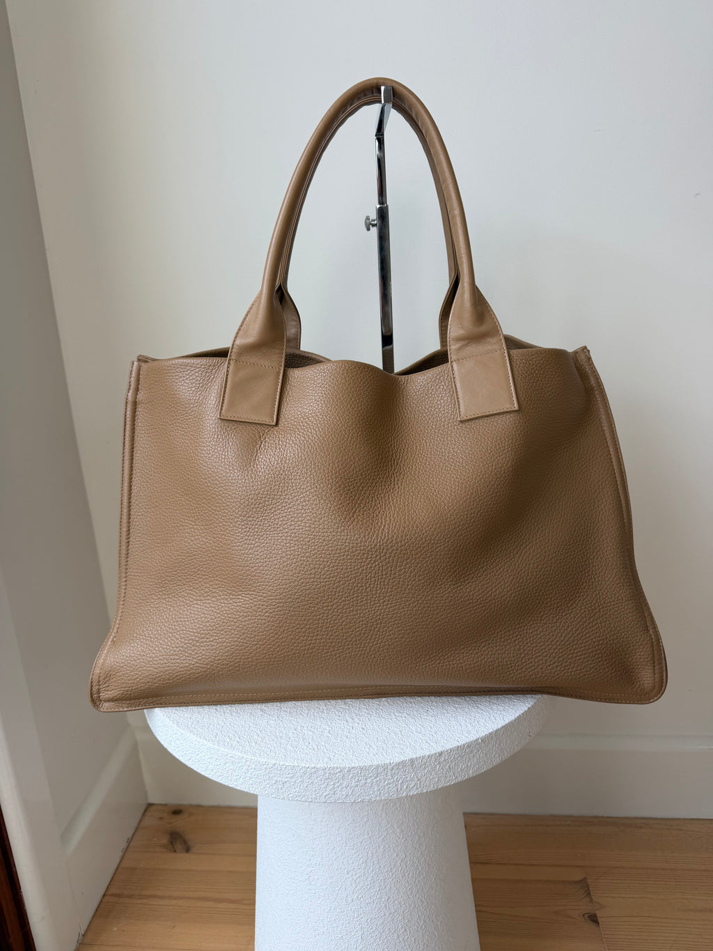 A - Esque Accessories