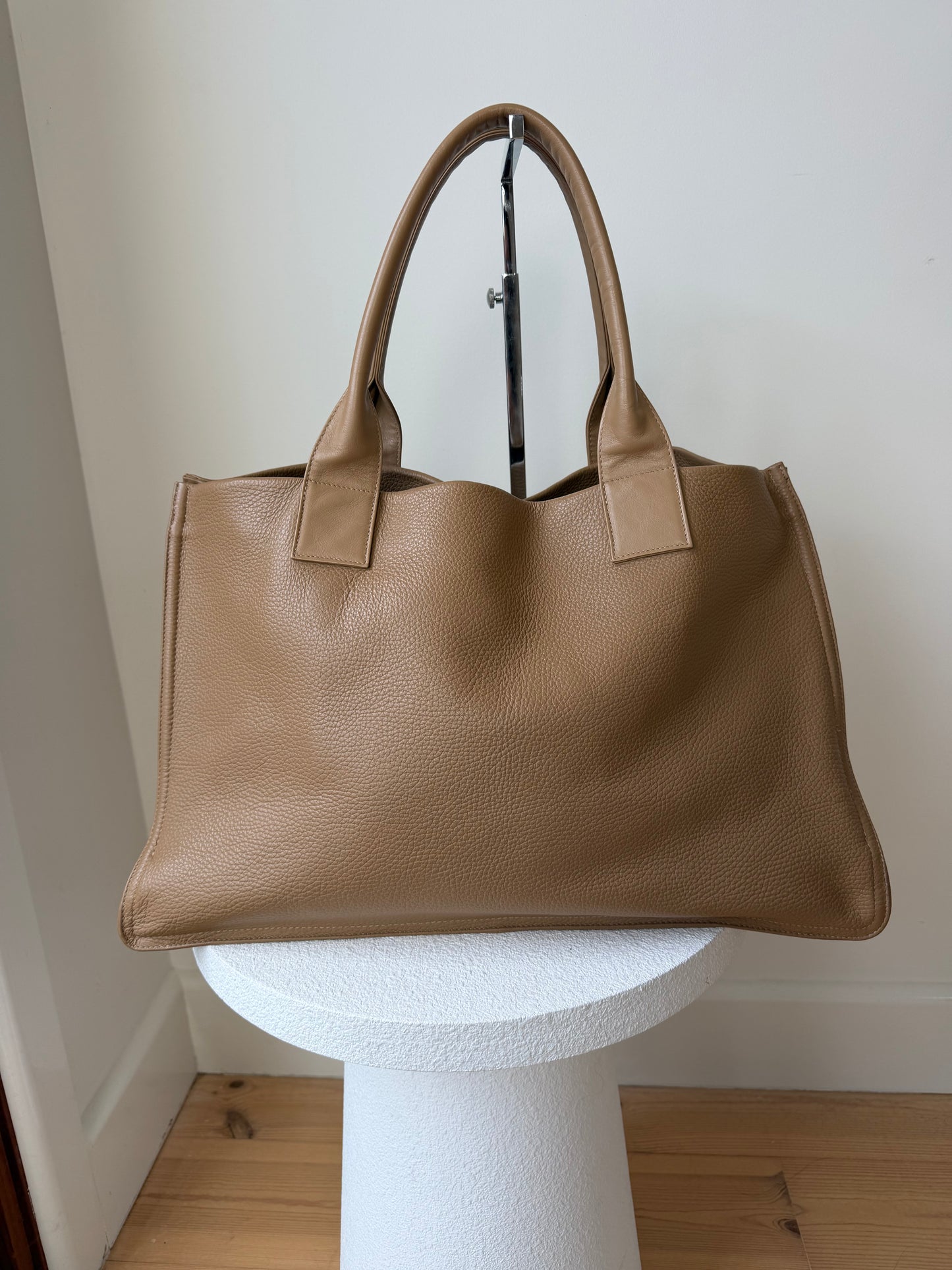 A - Esque Accessories